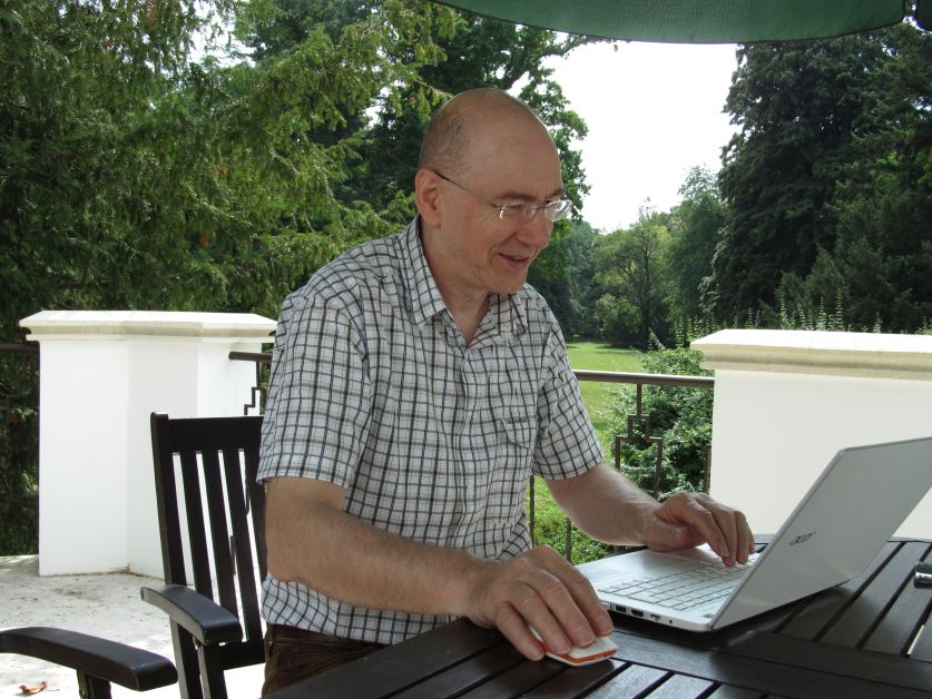 Lílávadzsra alkotás közben