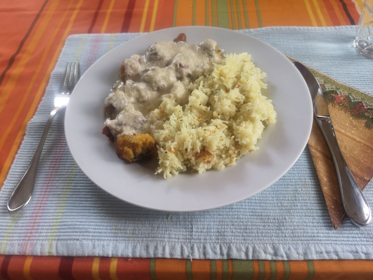 Kelbimbó sajtmártással