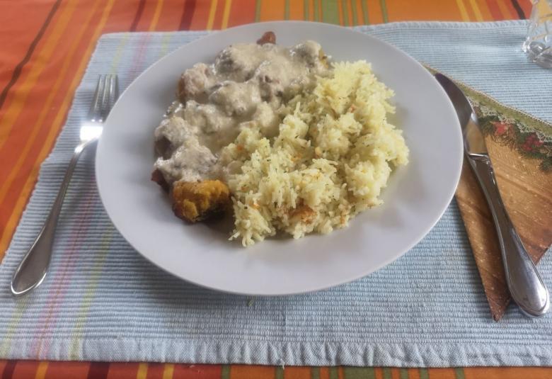 Kelbimbó sajtmártással