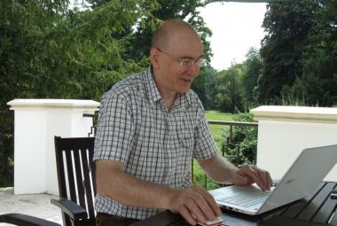 Lílávadzsra alkotás közben